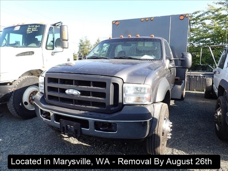 2006-ford-f550-image-1