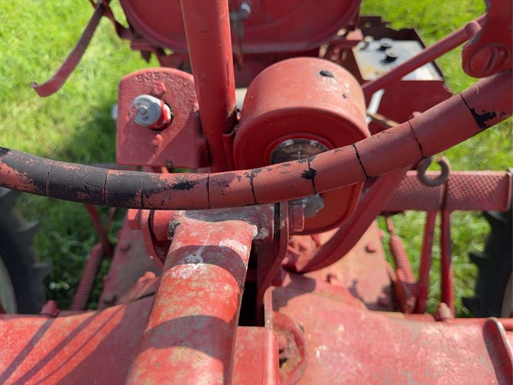 farmall-f-20-image-35