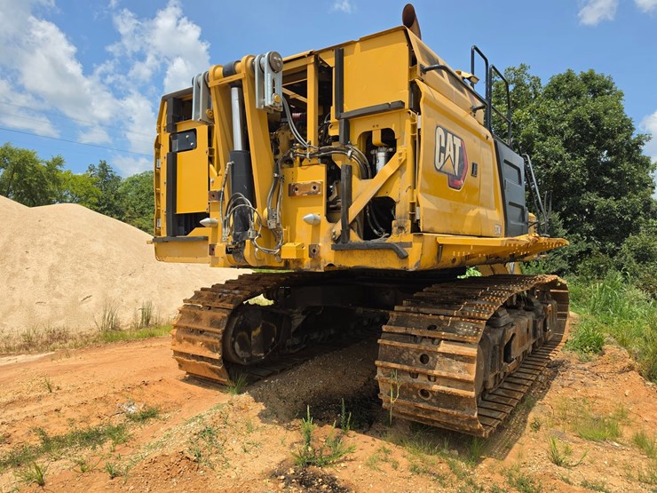 2023-caterpillar-374-image-9