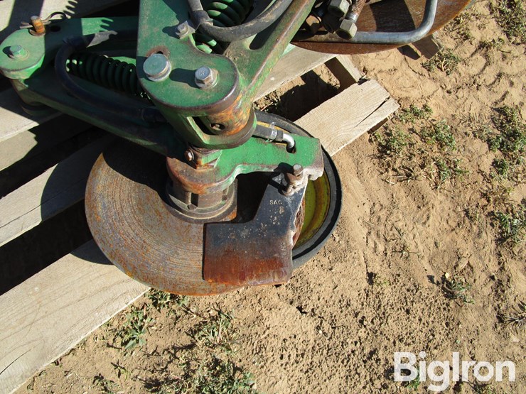 john-deere-14-image-10