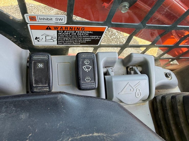 2016-kubota-svl75-2-image-27