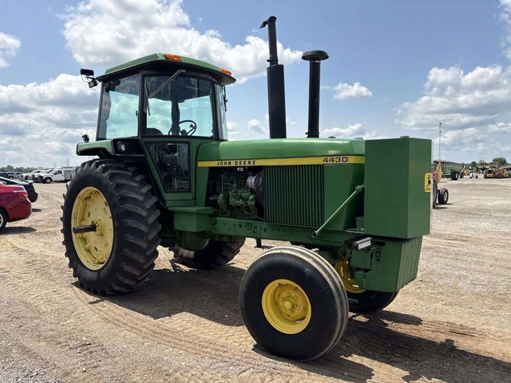 john-deere-4430-image-6