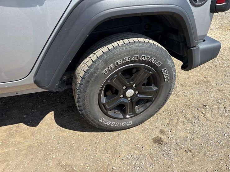 2021-jeep-wrangler-image-8
