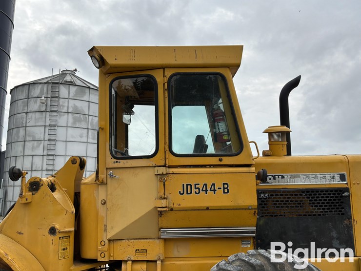 1978-deere-544b-image-10