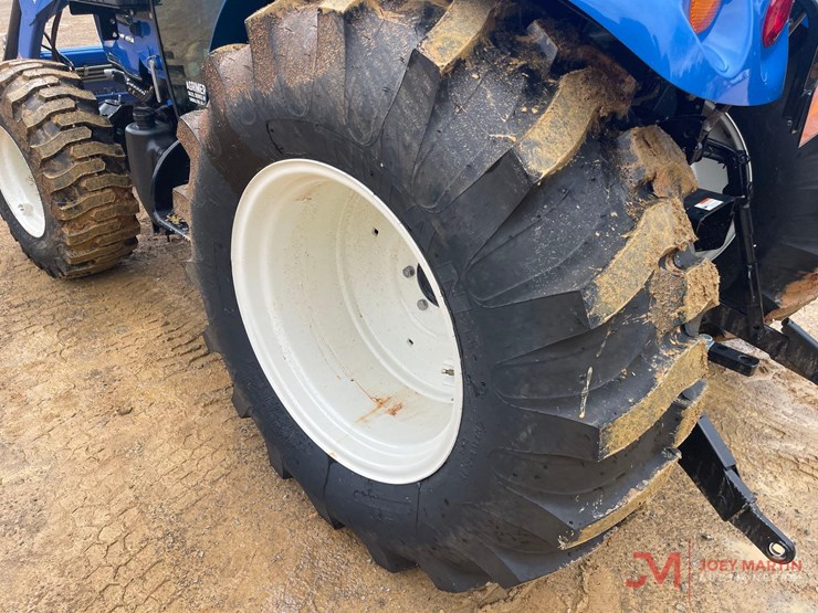 2023-new-holland-boomer-55-ag-tractor-image-11
