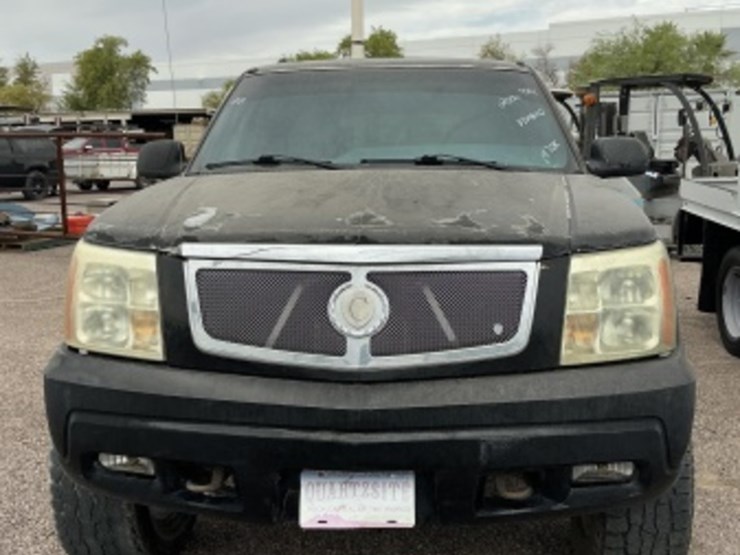2000-chevrolet-suburban-image-2