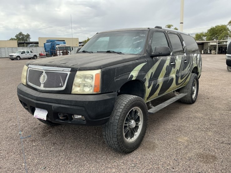 2000-chevrolet-suburban-image-1