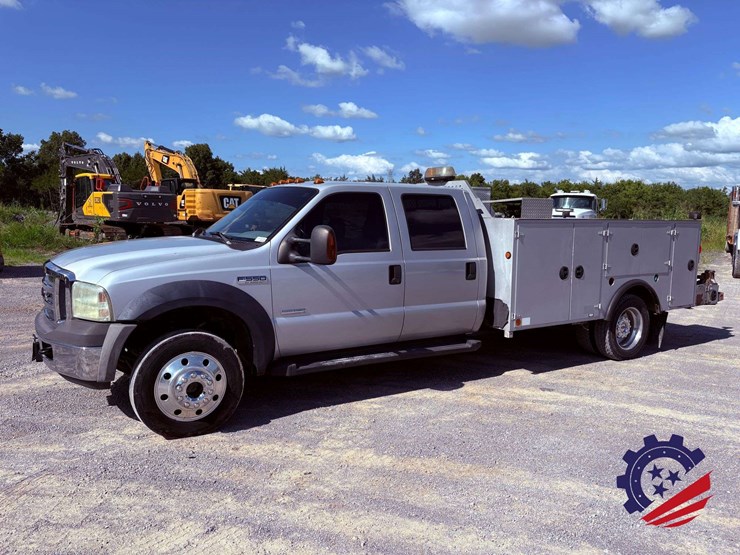 2006-ford-f550-xlt-sd-image-1
