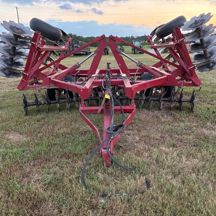 INTERNATIONAL 490