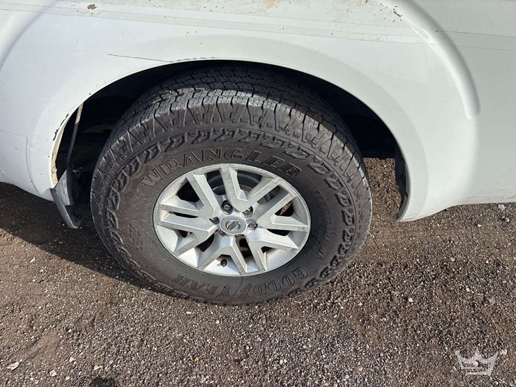 2018-nissan-frontier-image-13