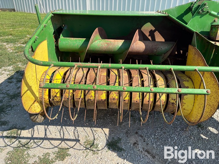 john-deere-24t-image-11