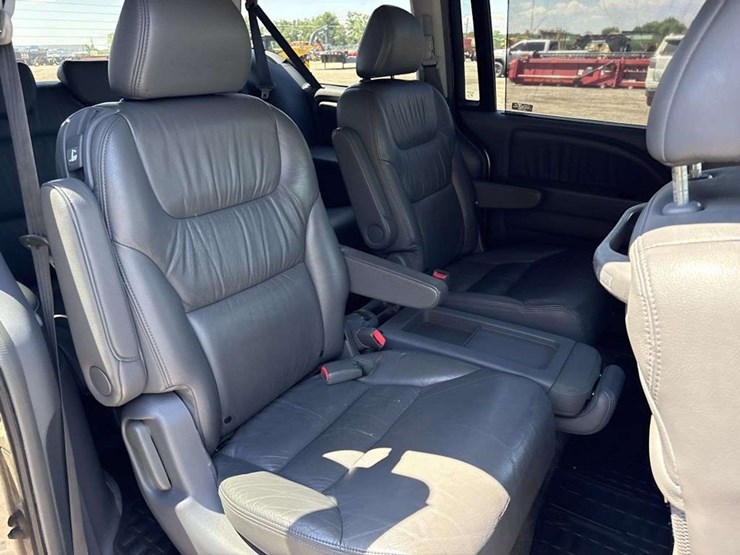 2005-honda-odyssey-image-14