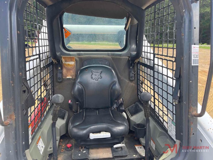 2017-bobcat-s650-skid-steer-loader-image-17