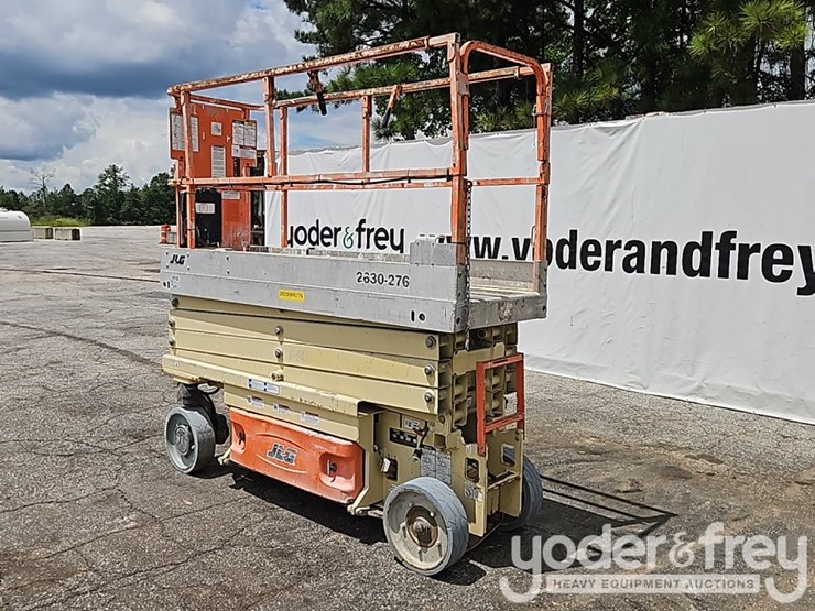 2015-jlg-2630es-image-3