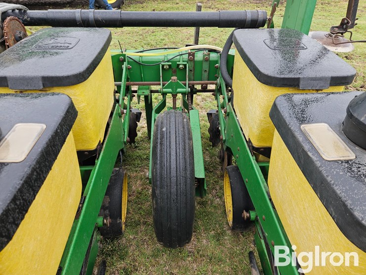 john-deere-7300-image-20