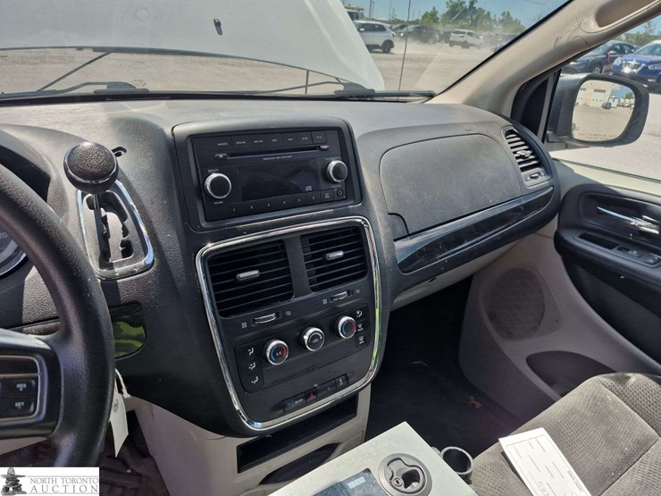 2015-ram-c/v-image-16