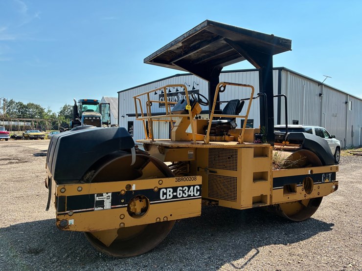 caterpillar-cb-634c-image-1
