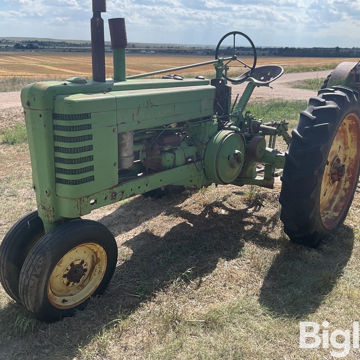1945 JOHN DEERE B
