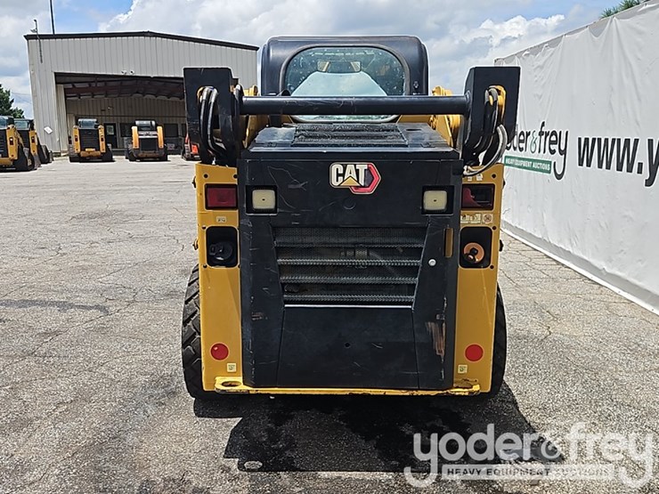 2022-caterpillar-232d-image-4