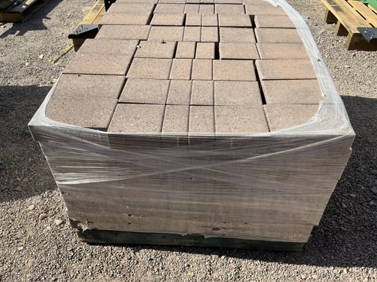 pallet-of-stone-pavers-image-4