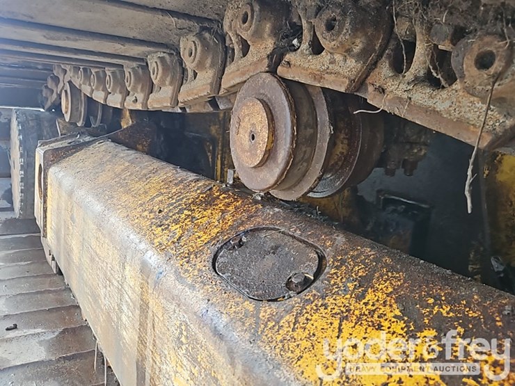 2019-deere-750k-lgp-image-11