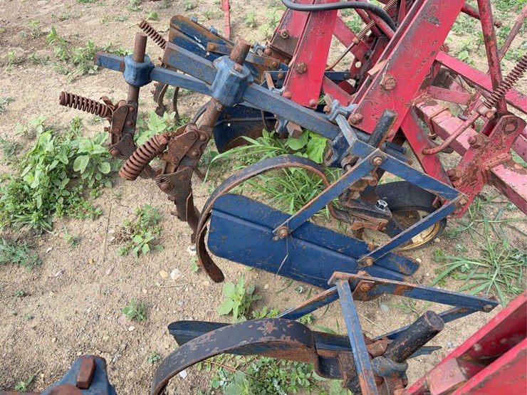 international-harvester-34-461-fast-hitch-mounted-cultivator-image-10