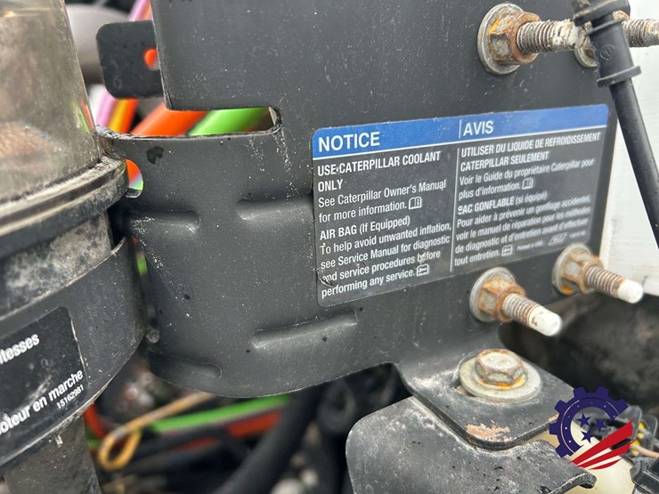2005-chevrolet-c7500-fuel-&-lube-truck-image-46