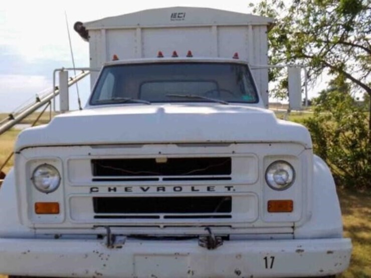1968-chevrolet-60-image-2