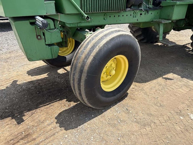 john-deere-4430-image-8