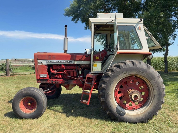 farmall-856-diesel-image-2