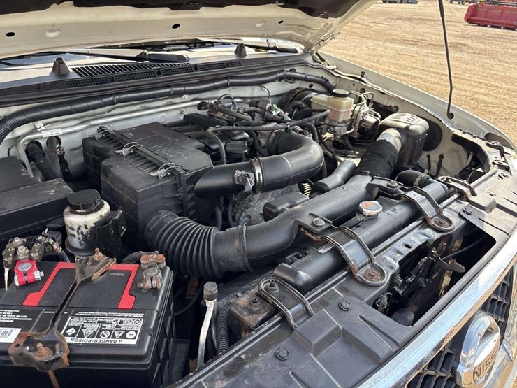 2017-nissan-frontier-image-13
