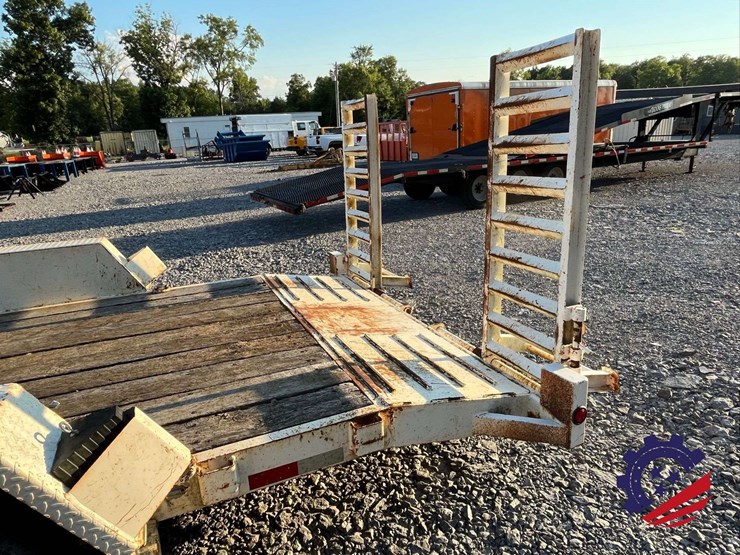 2013-moran-welding-20’-/-16k-lb.-t/a-equipment-tag-trailer-image-25