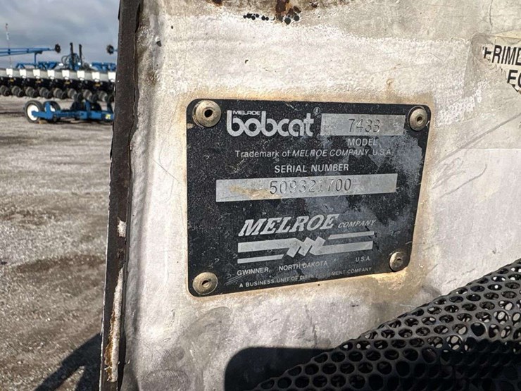 bobcat-743b-image-12