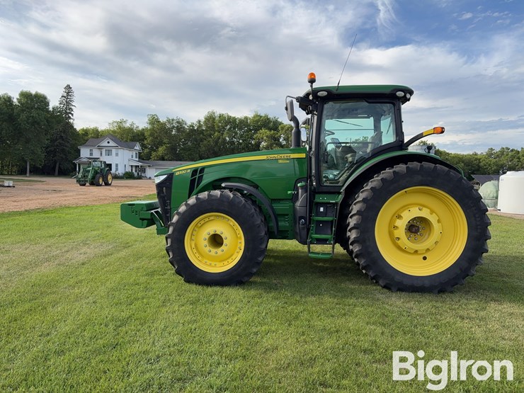 2016-john-deere-8320r-image-8