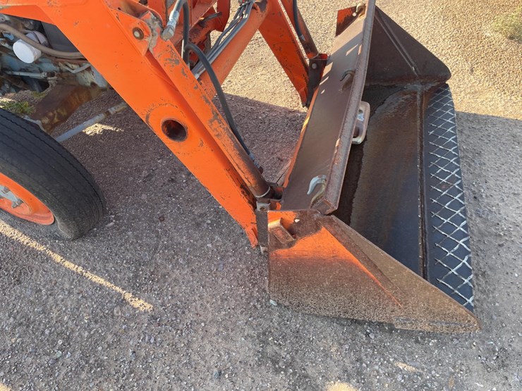 kubota-l2850-image-11