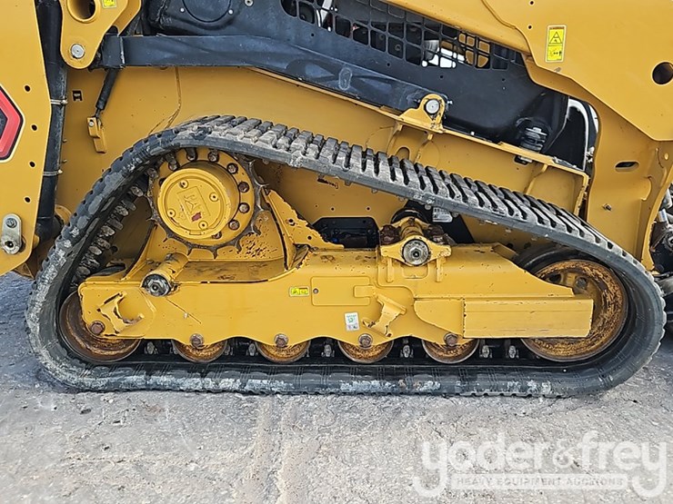 2025-caterpillar-255-image-8