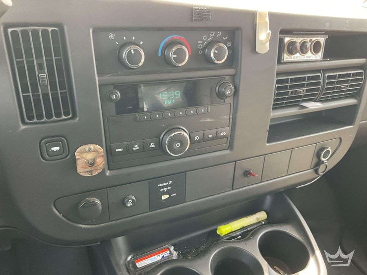 2014-chevrolet-express-2500-image-14