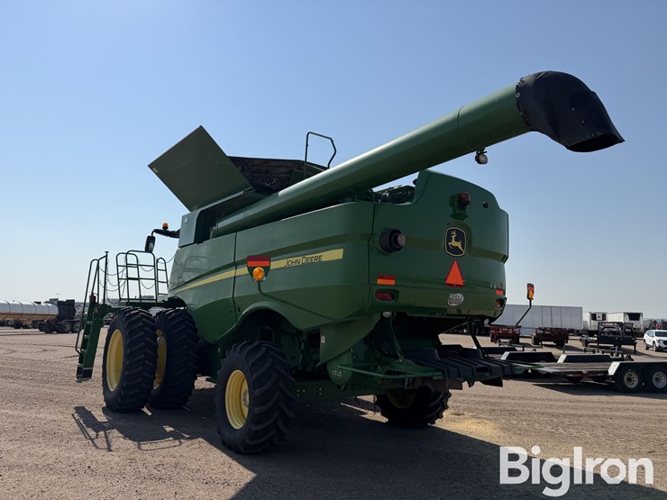 2013-john-deere-s670-image-7