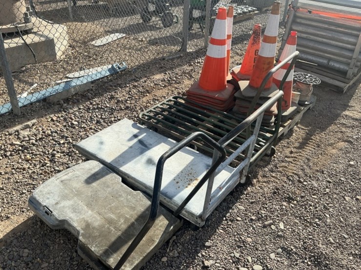 pallet-of-misc-&-(3)-carts-image-3