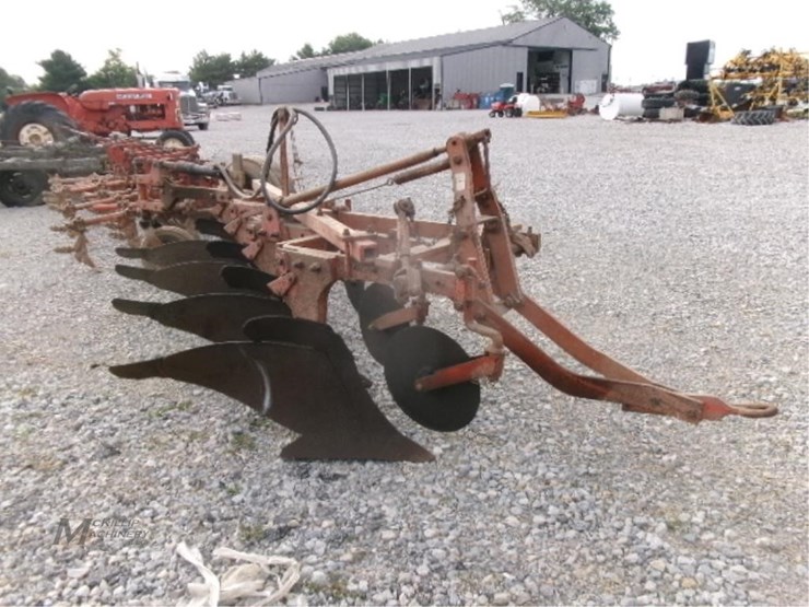 allis-chalmers-4b-3463-image-1