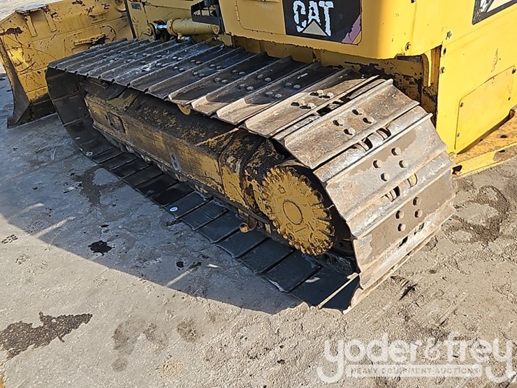 2011-caterpillar-d5k-image-26