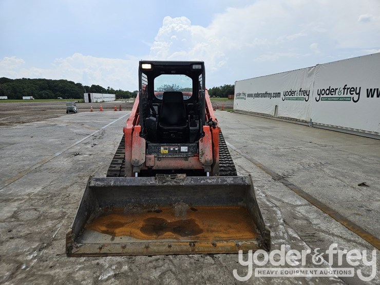 2023-kubota-svl97-2-image-13