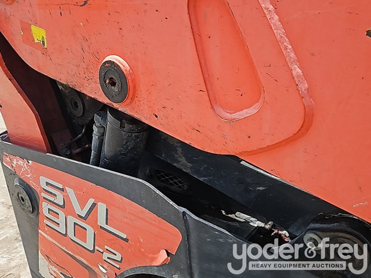 2015-kubota-svl90-2-image-12