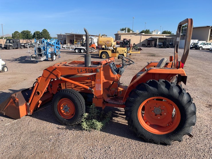kubota-l2850-image-1