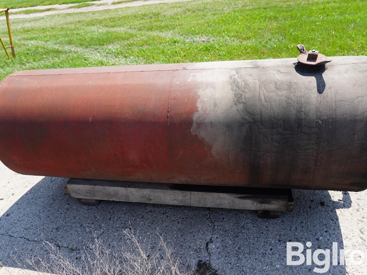 250-gal-fuel-tank-image-4