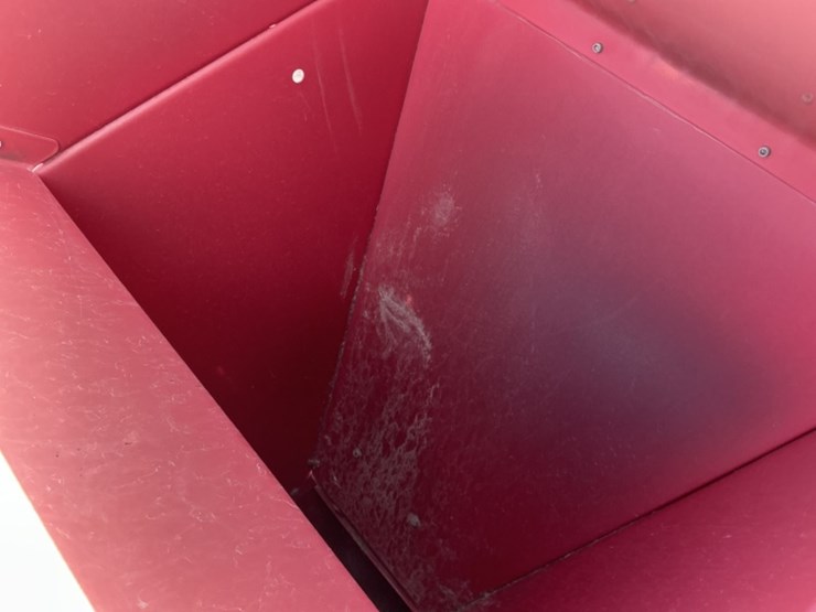 troy-bilt-gas-powered-chipper-/-shredder-image-6