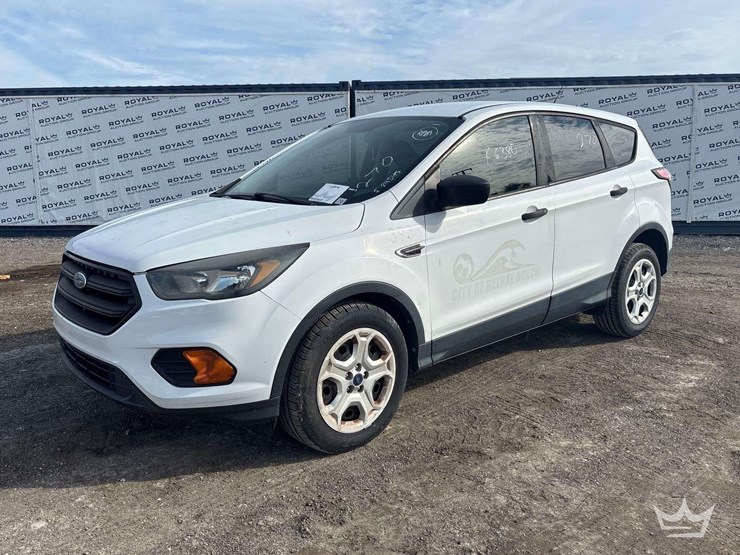 2010-ford-escape-image-1