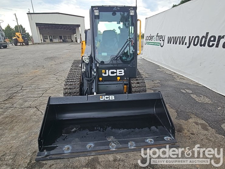 2026-jcb-215t-image-8