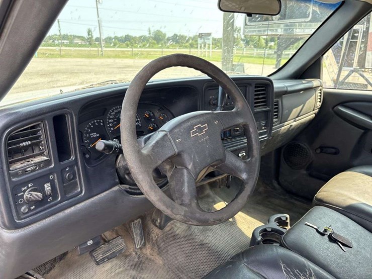 2003-chevrolet-c3500-image-20