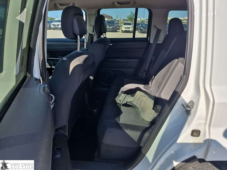 2015-jeep-patriot-image-18